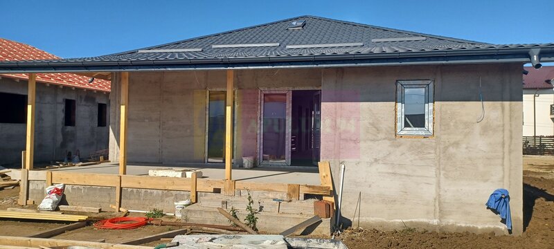 Sabareni, casa parter 4 camere, CT, terasa, pivnita, teren 478 mp